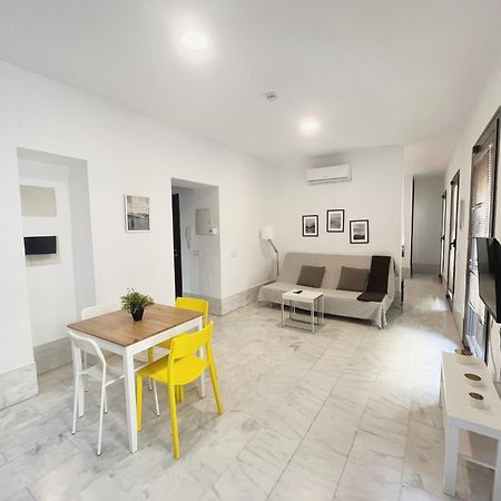 Center Sevilla Confort 4 Εξωτερικό φωτογραφία