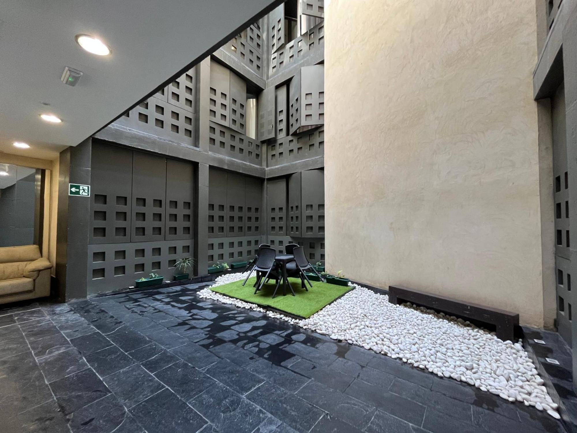 Center Sevilla Confort 4 Εξωτερικό φωτογραφία